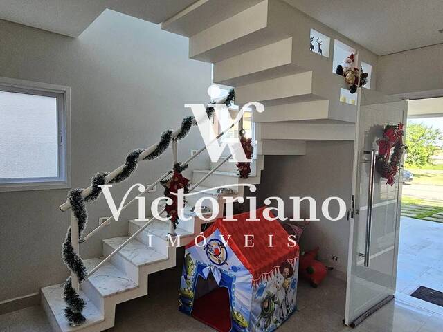 Casa em condomínio para Venda em Jacareí - 2