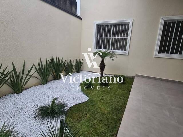 Casa para Venda em Jacareí - 3