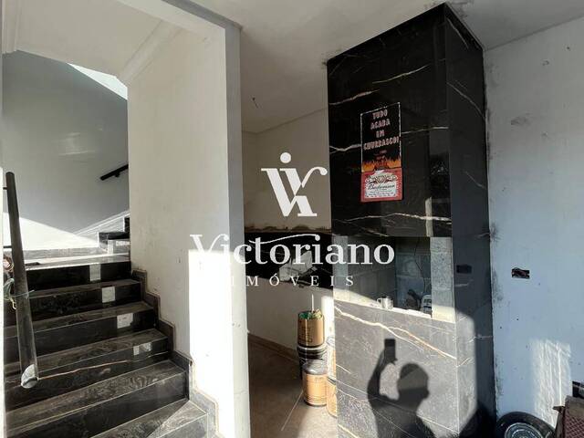 Casa para Venda em São José dos Campos - 4