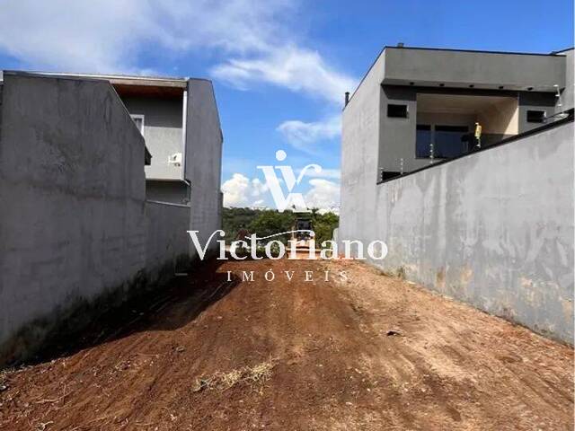 Venda em Residencial Santa Paula - Jacareí
