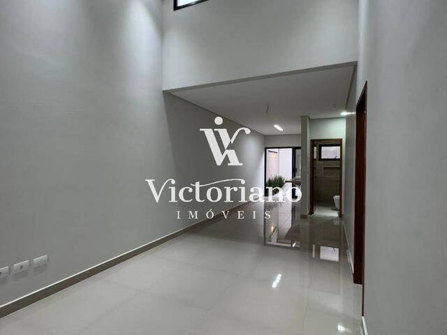 Casa para Venda em Jacareí - 4