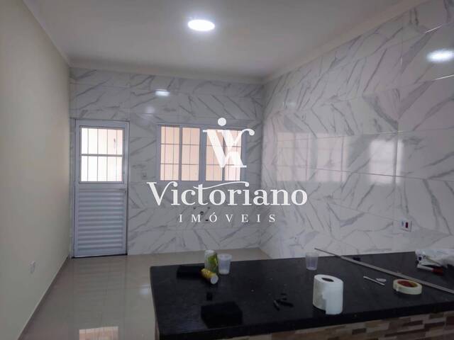 Casa para Venda em São José dos Campos - 4