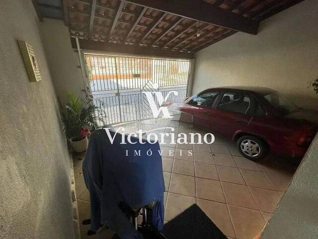 Casa para Venda em São José dos Campos - 2