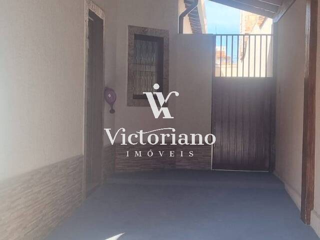 Casa para Venda em Jacareí - 3