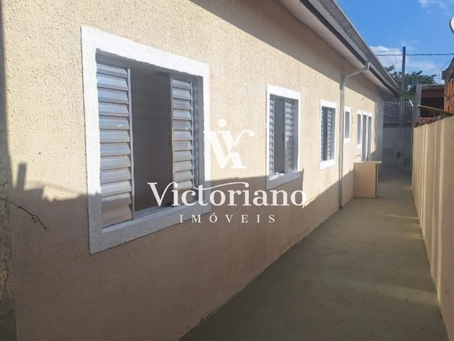 Casa para Venda em São José dos Campos - 3