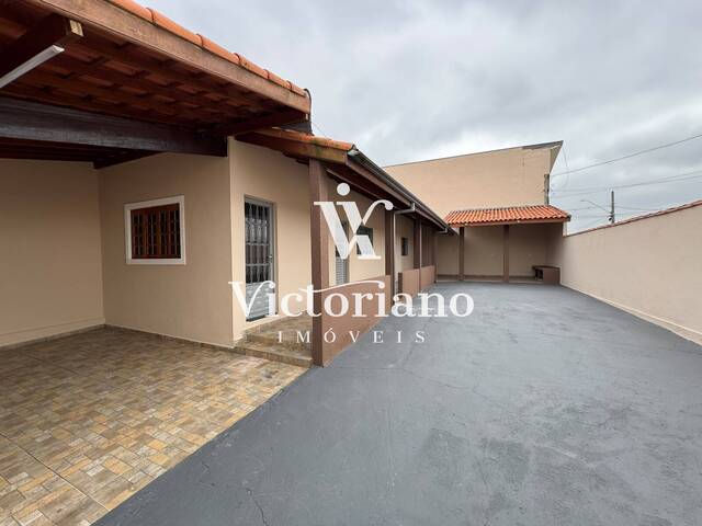Casa para Venda em São José dos Campos - 4