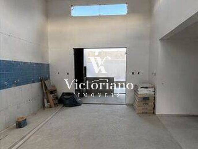 Casa para Venda em São José dos Campos - 2