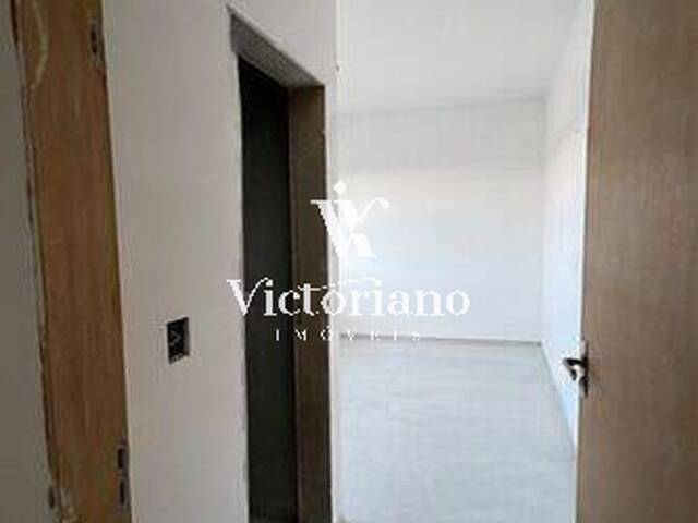 Casa para Venda em São José dos Campos - 4