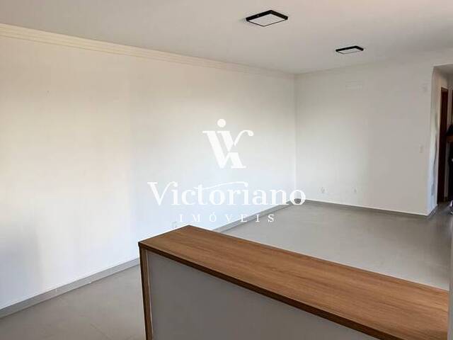 Apartamento para Venda em São José dos Campos - 2