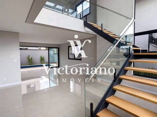Casa para Venda em São José dos Campos - 4