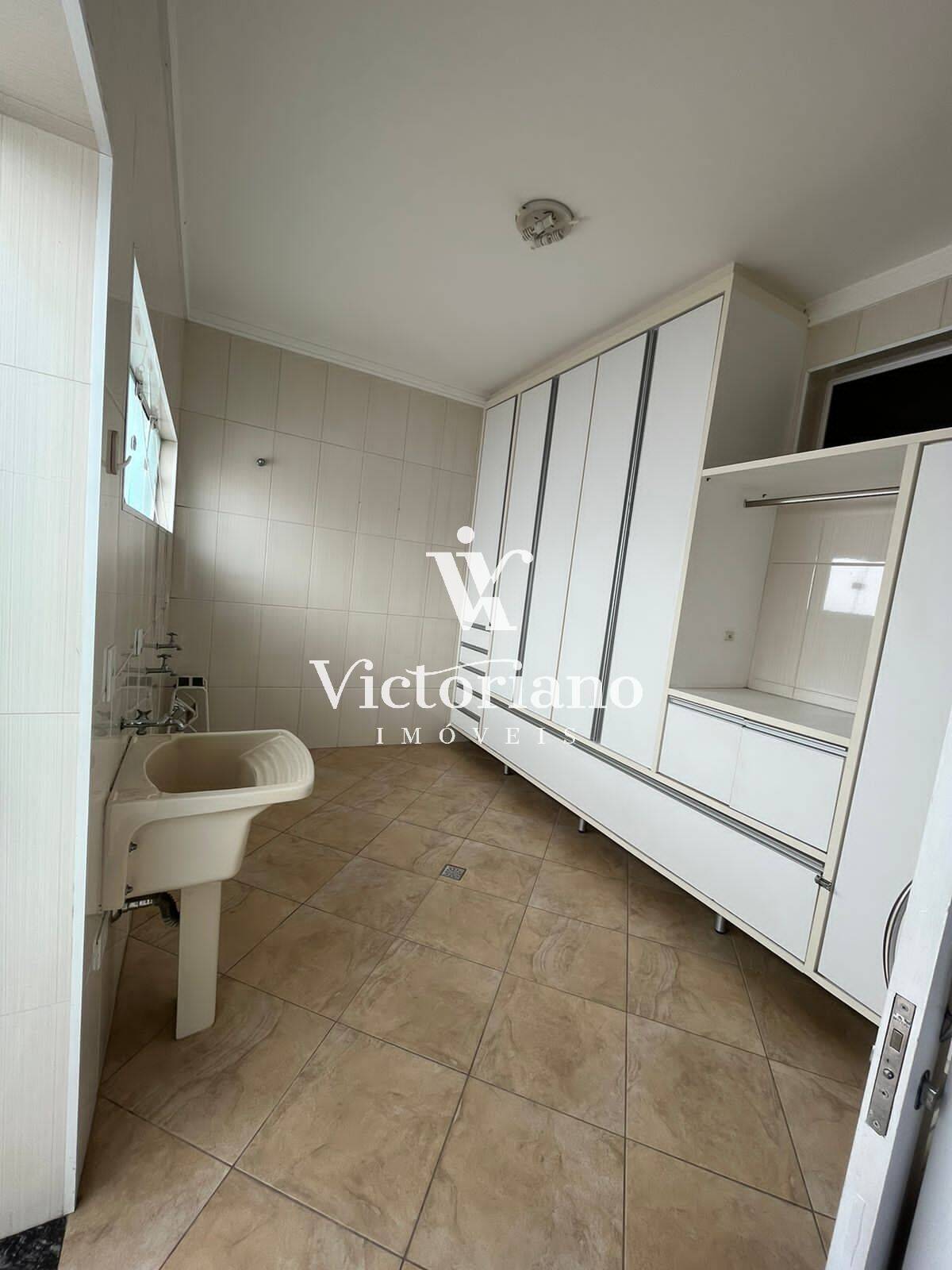 Casa de Condomínio à venda com 3 quartos, 330m² - Foto 11