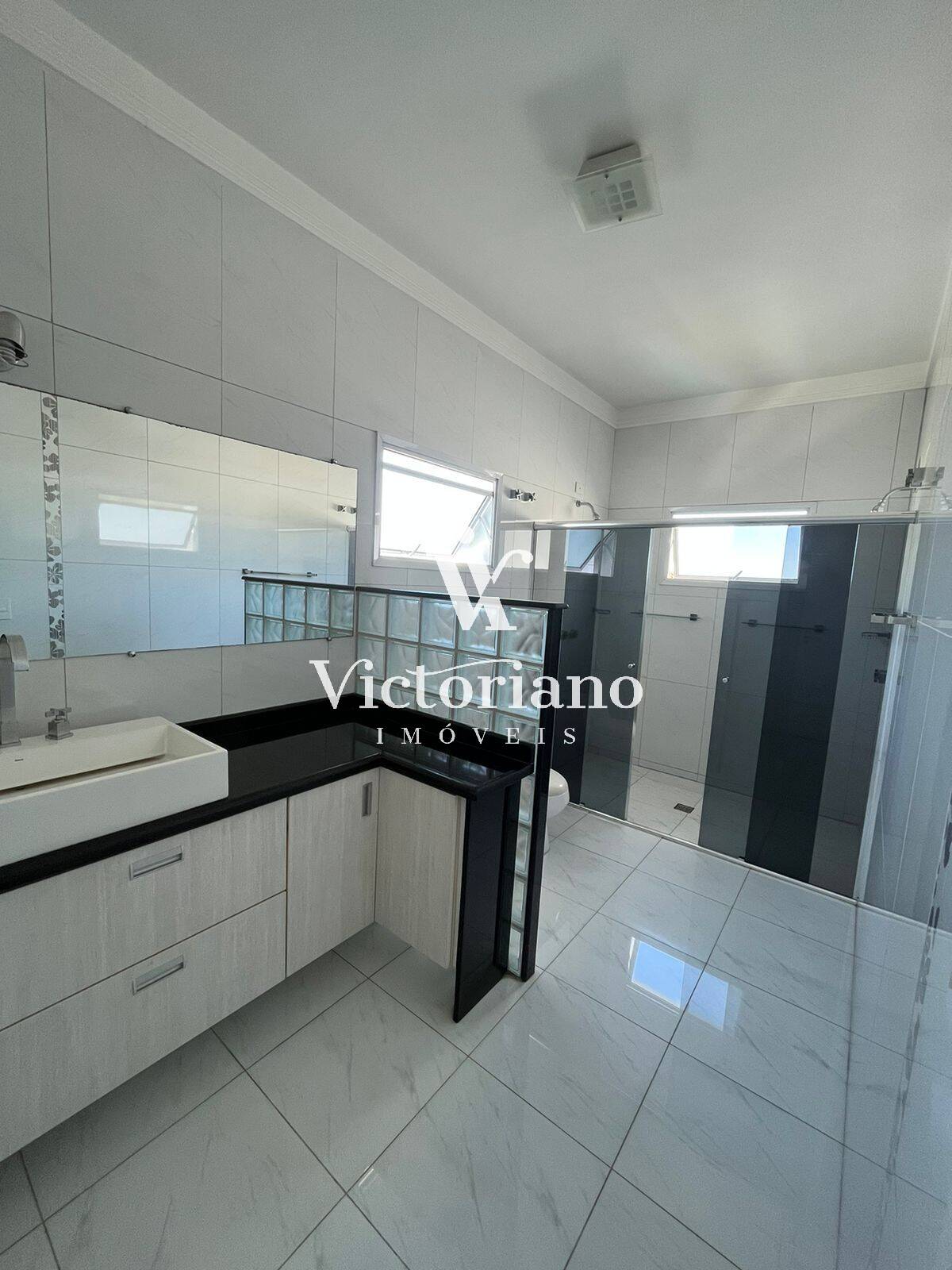 Casa de Condomínio à venda com 3 quartos, 330m² - Foto 23