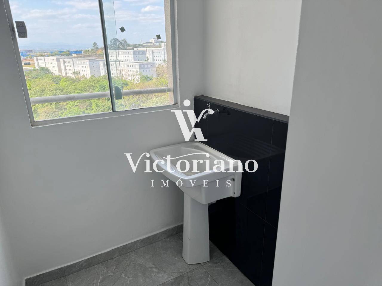 Apartamento para alugar com 2 quartos, 75m² - Foto 9