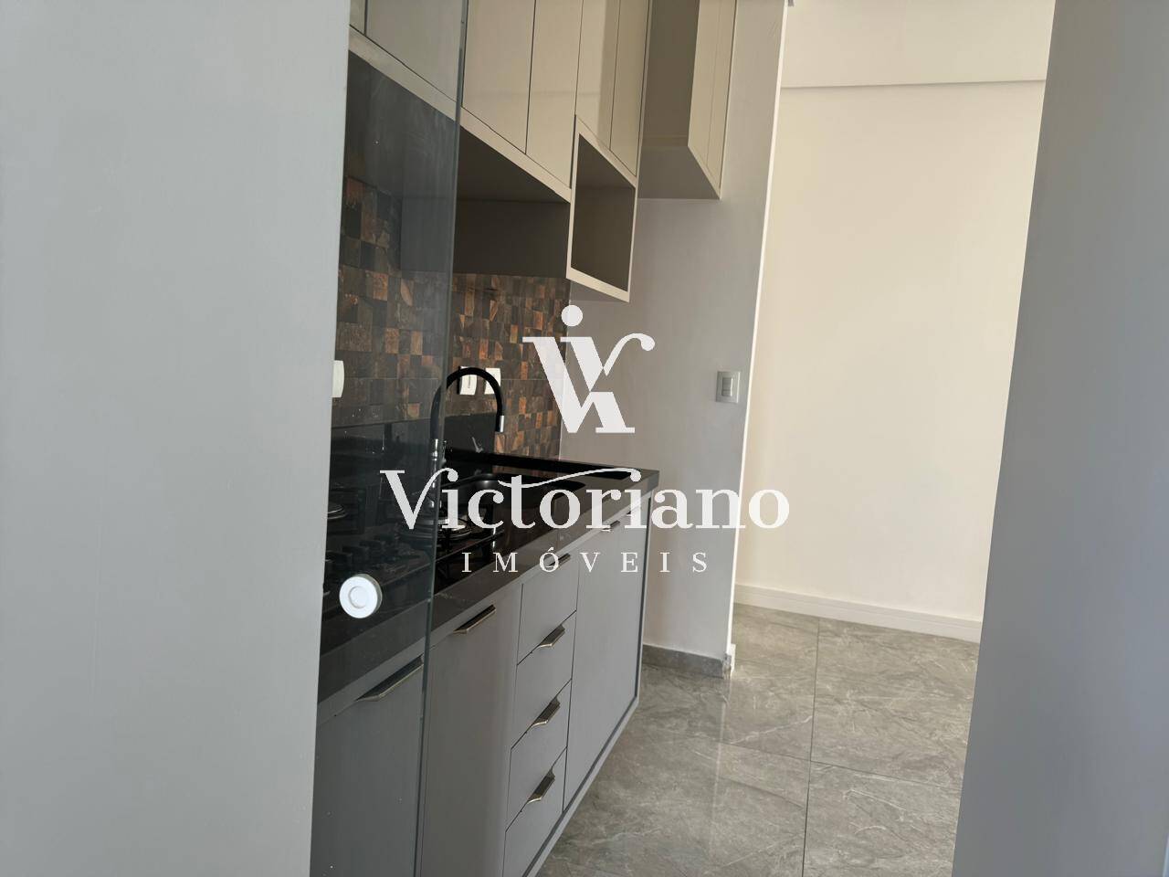 Apartamento para alugar com 2 quartos, 75m² - Foto 8