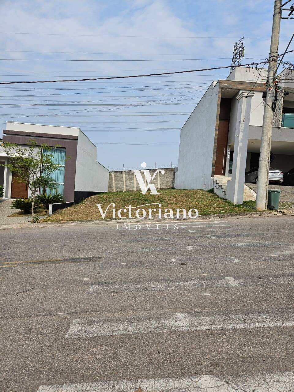 Terreno à venda, 250m² - Foto 1