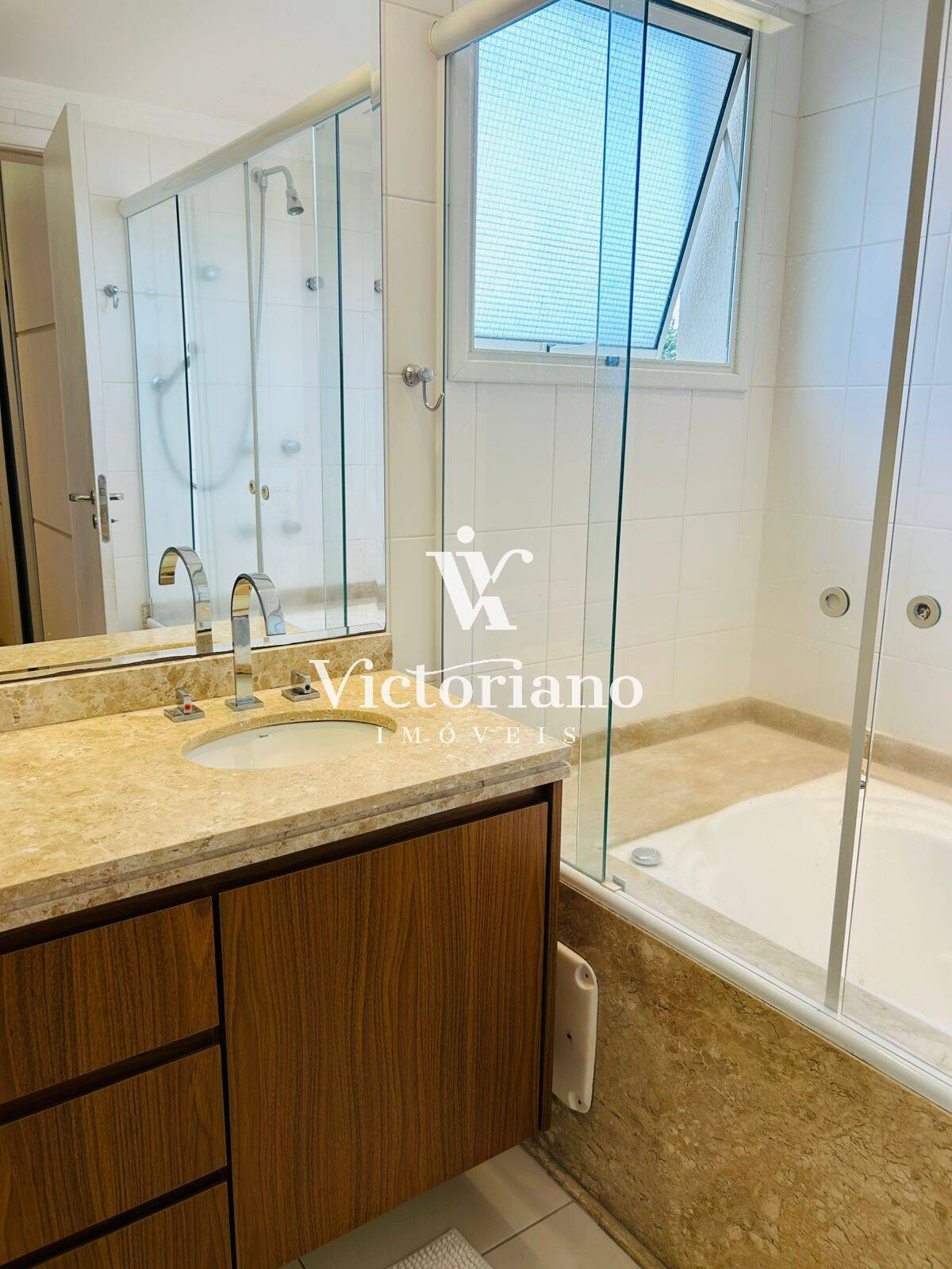 Apartamento à venda com 3 quartos, 194m² - Foto 19