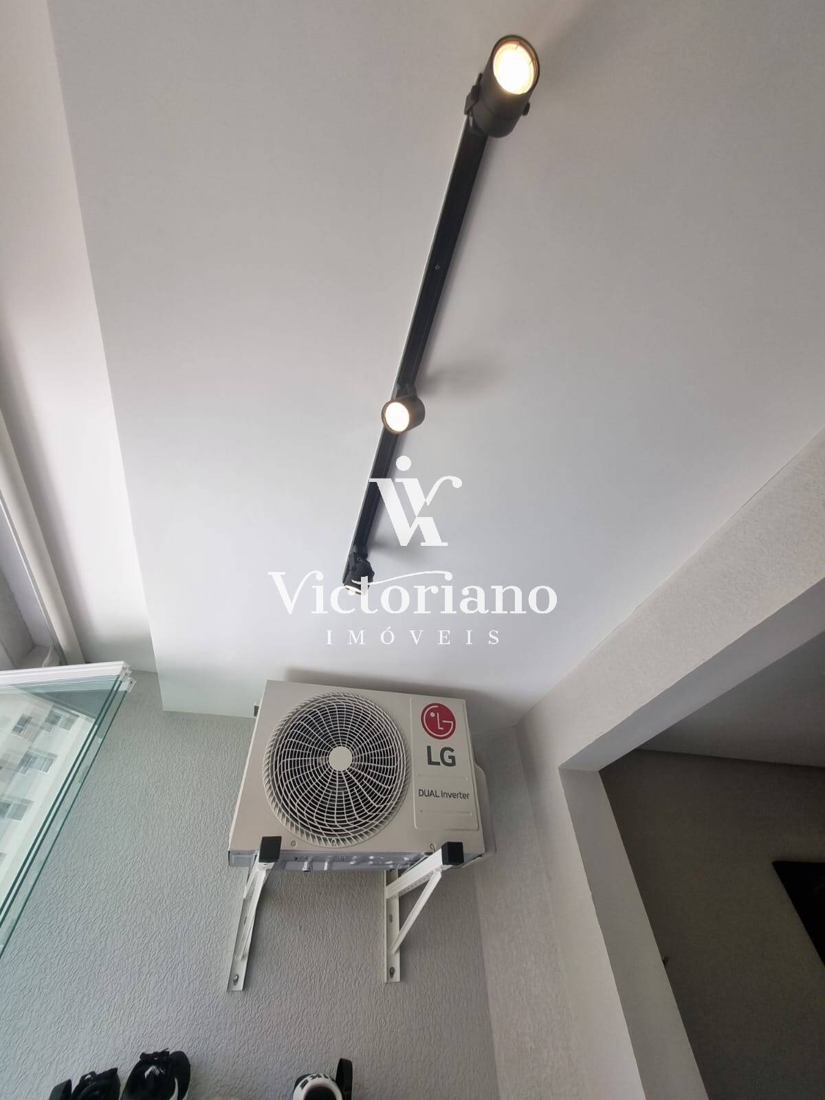 Apartamento à venda com 2 quartos, 75m² - Foto 10