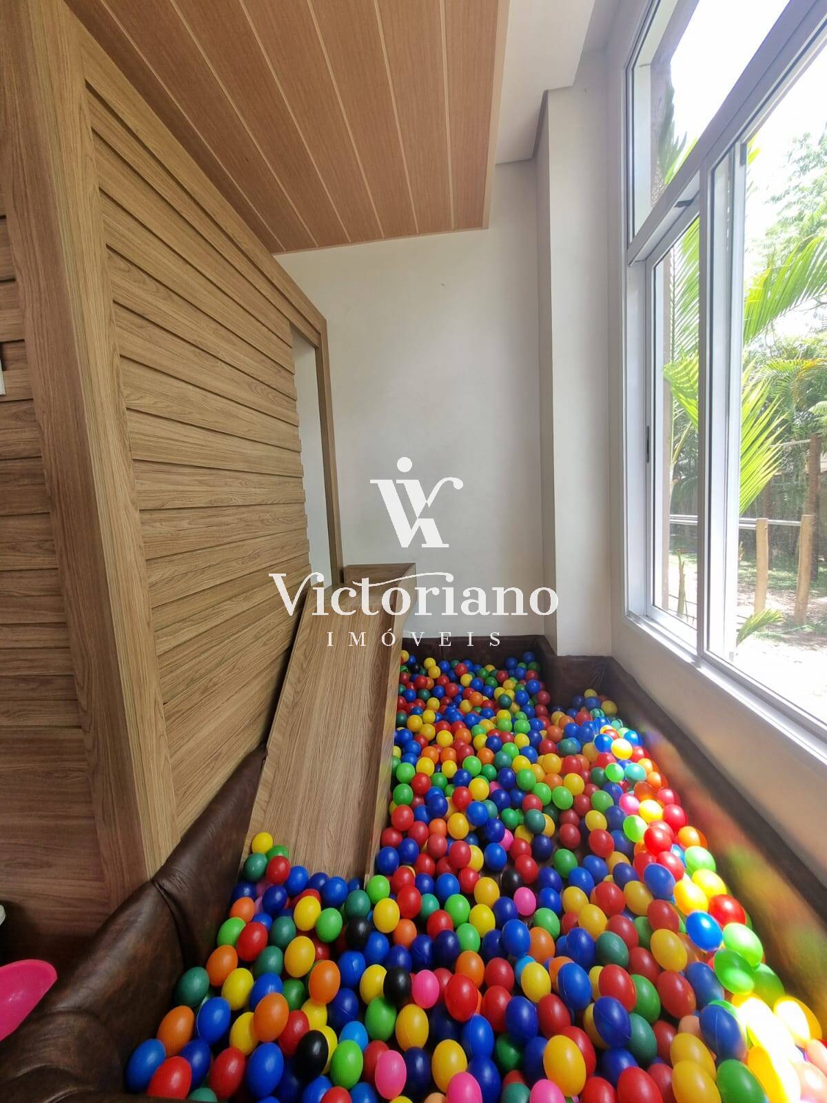 Apartamento à venda com 2 quartos, 75m² - Foto 35
