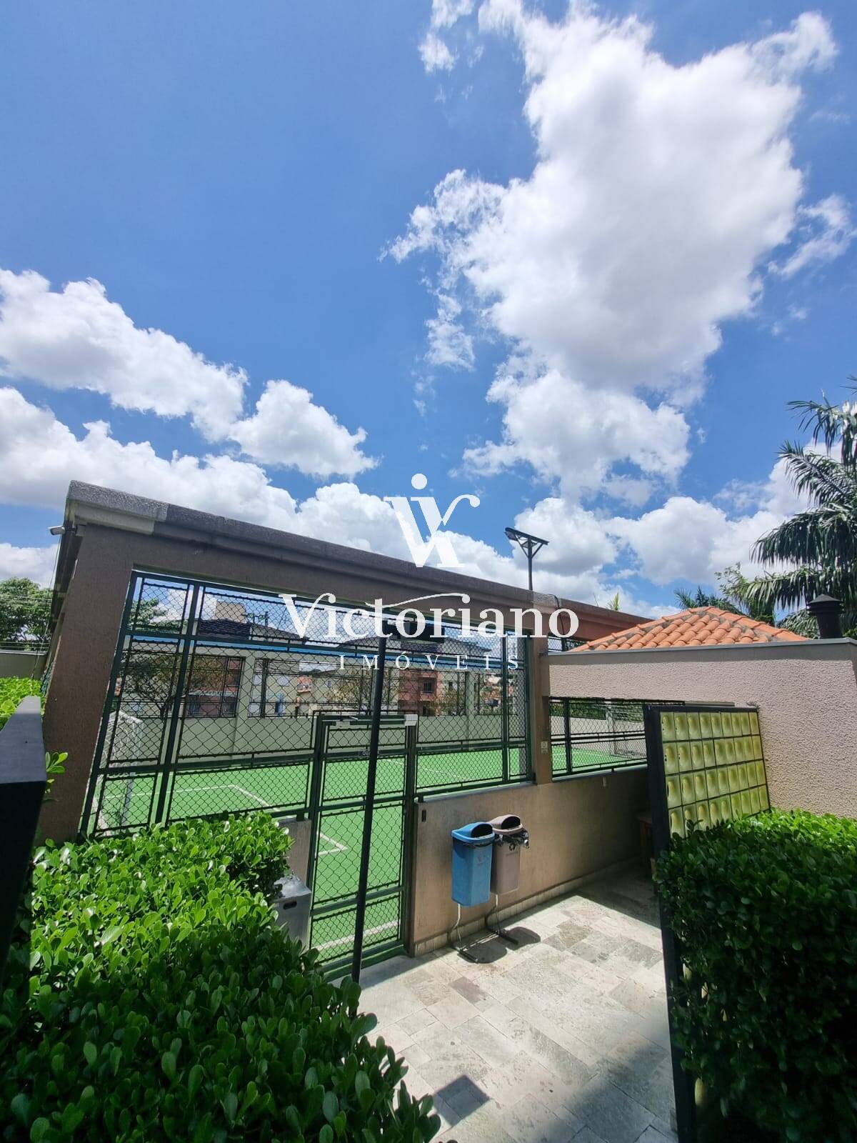 Apartamento à venda com 2 quartos, 75m² - Foto 33