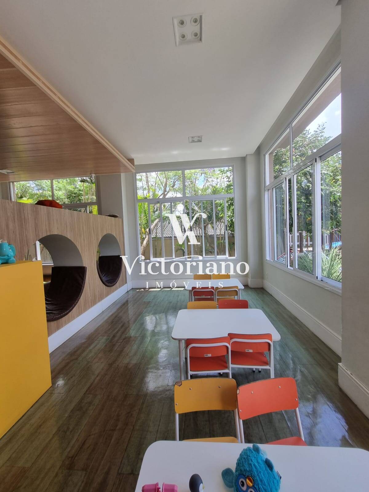 Apartamento à venda com 2 quartos, 75m² - Foto 42