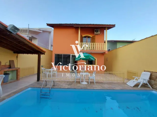 Casa à venda com 4 quartos, 210m² - Foto 6