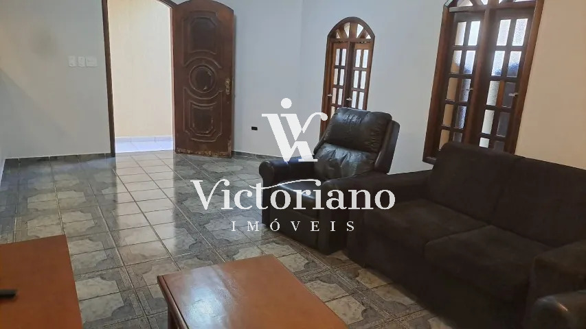 Casa à venda com 4 quartos, 210m² - Foto 10