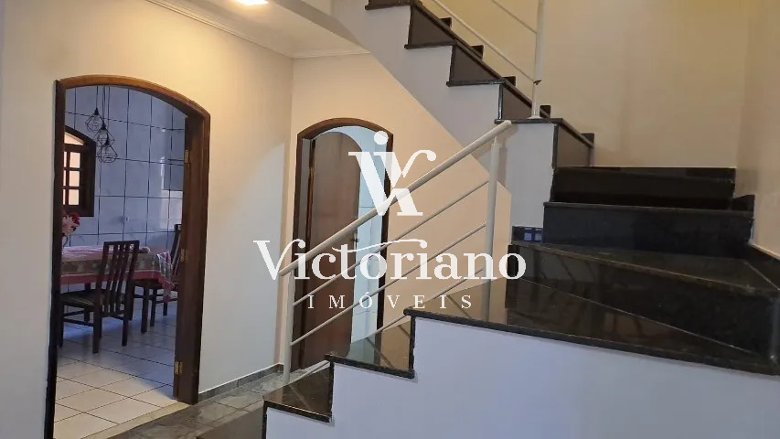 Casa à venda com 4 quartos, 210m² - Foto 13