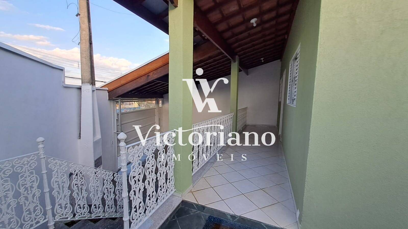 Casa à venda com 2 quartos, 72m² - Foto 6