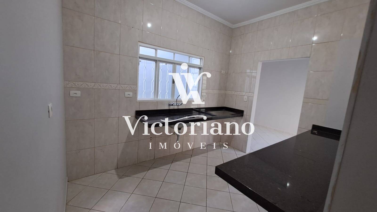 Casa à venda com 2 quartos, 72m² - Foto 13