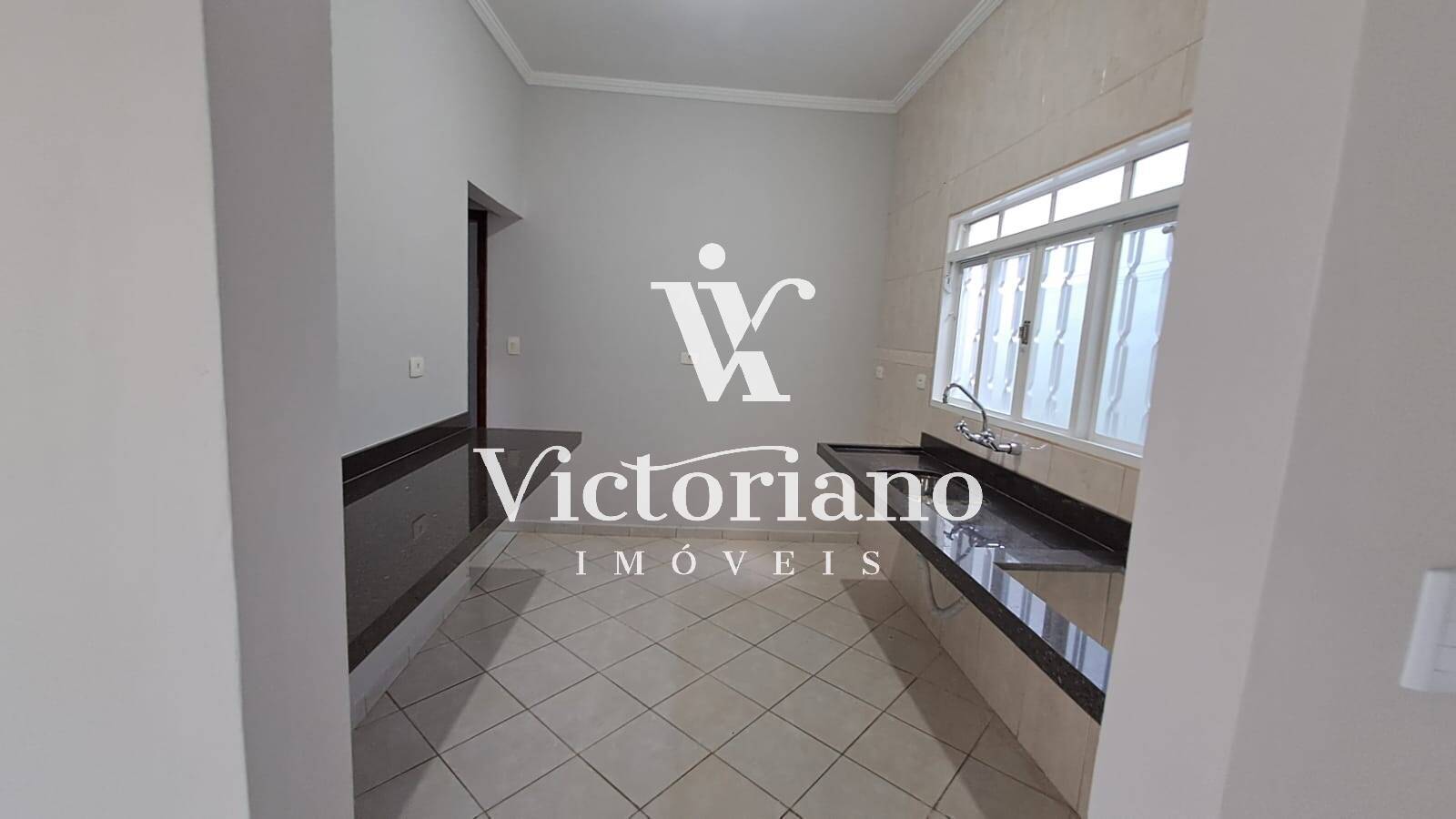 Casa à venda com 2 quartos, 72m² - Foto 12