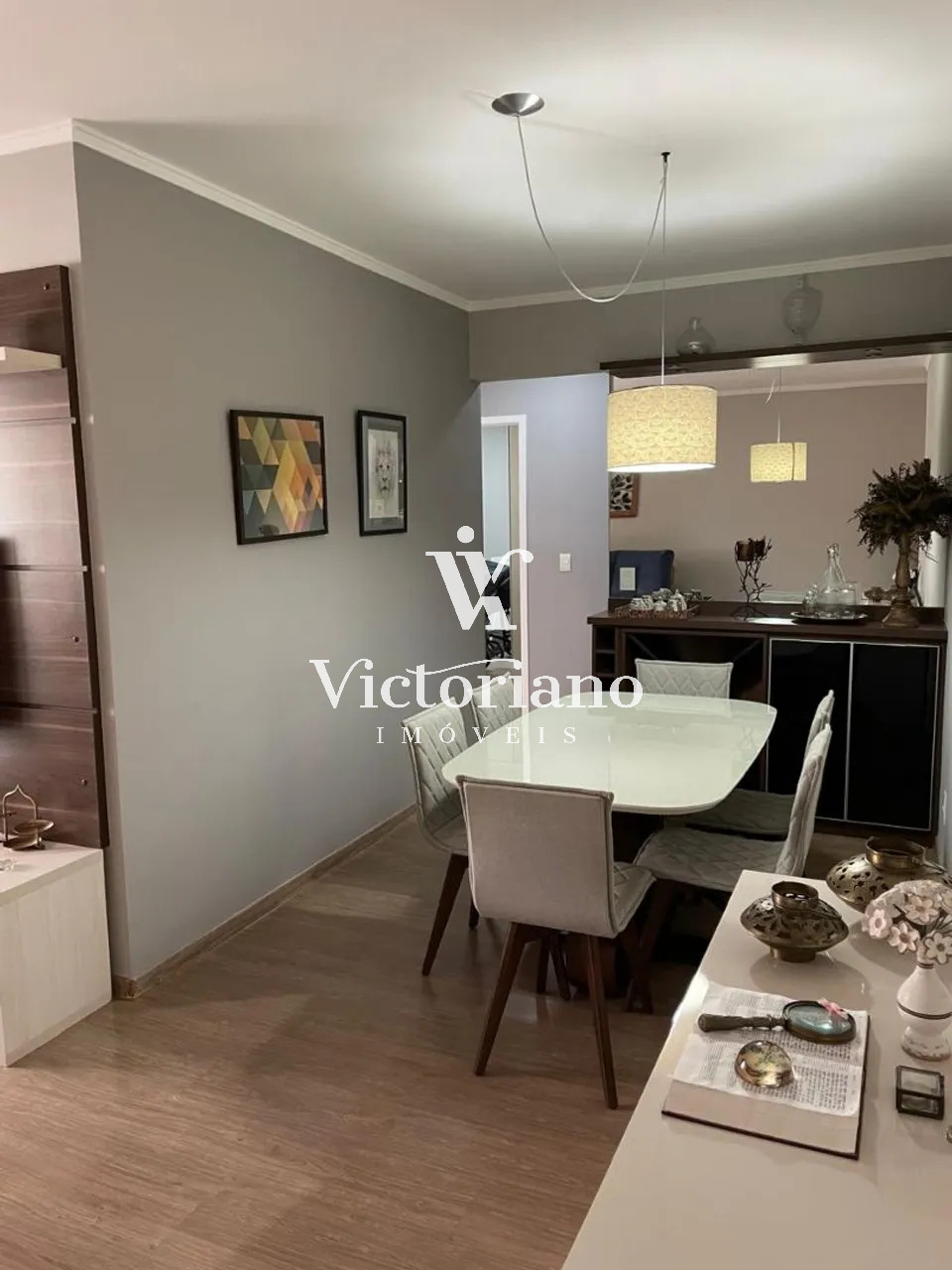 Apartamento à venda com 2 quartos, 75m² - Foto 1