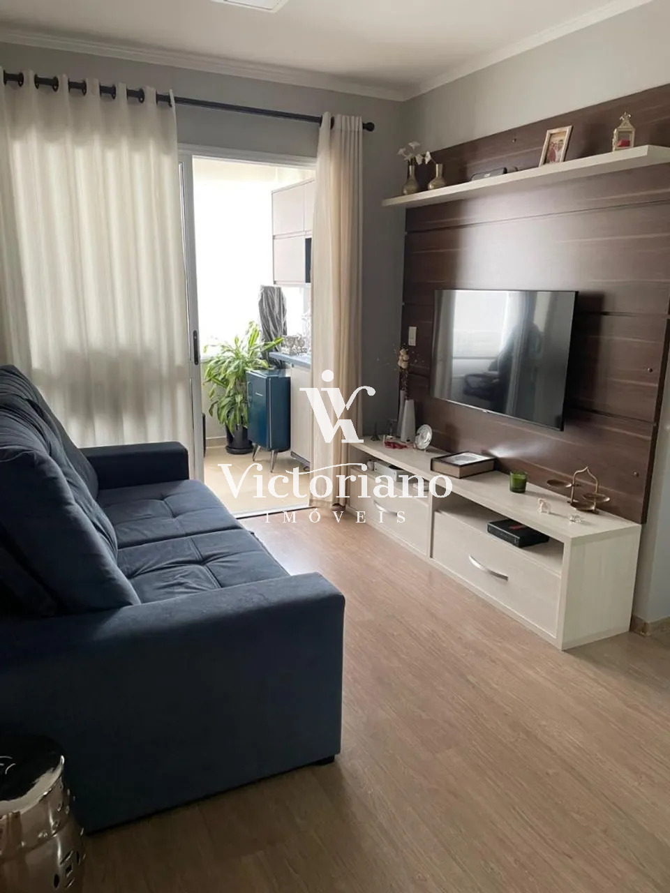 Apartamento à venda com 2 quartos, 75m² - Foto 2
