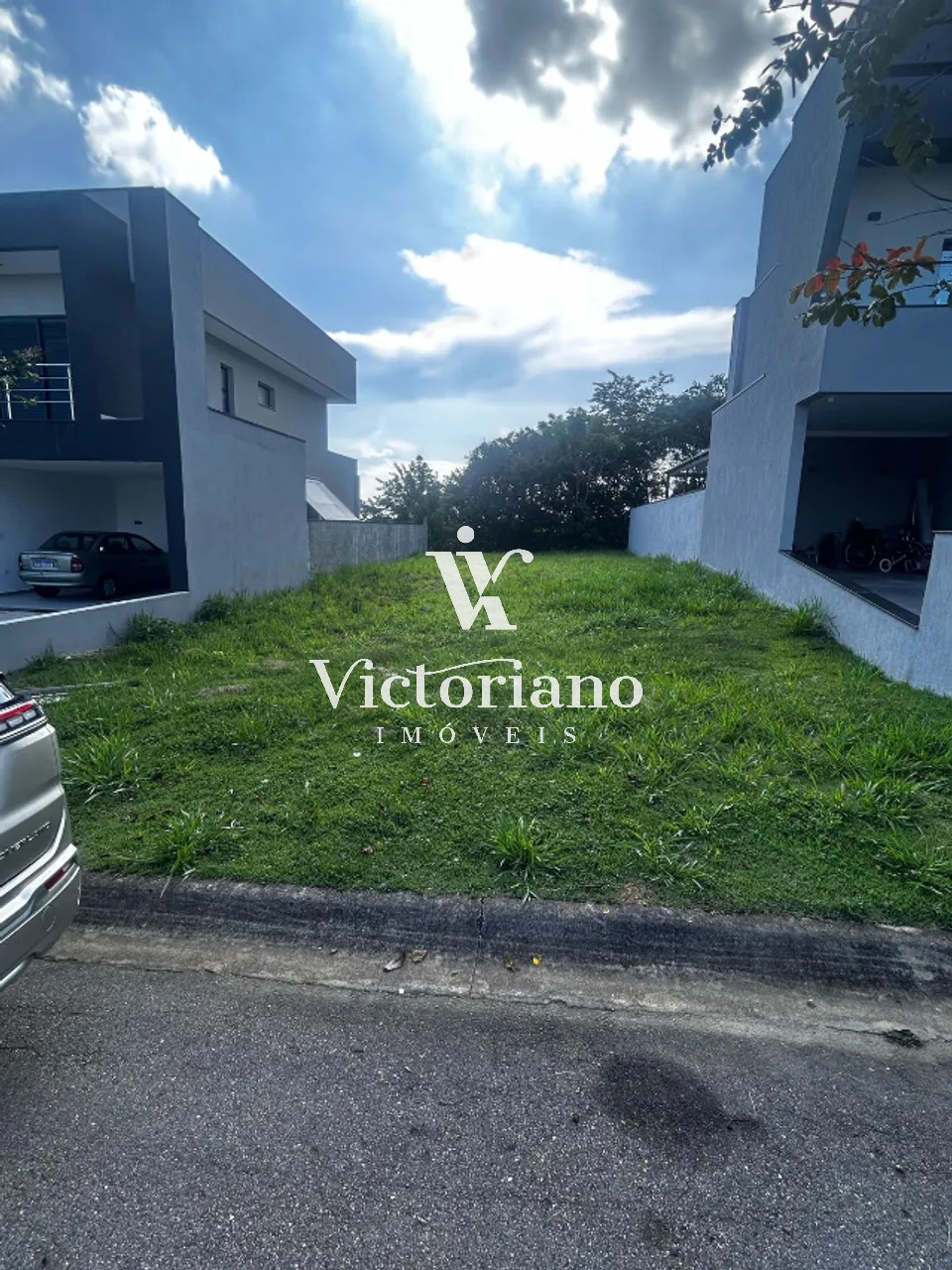 Terreno à venda, 250m² - Foto 1