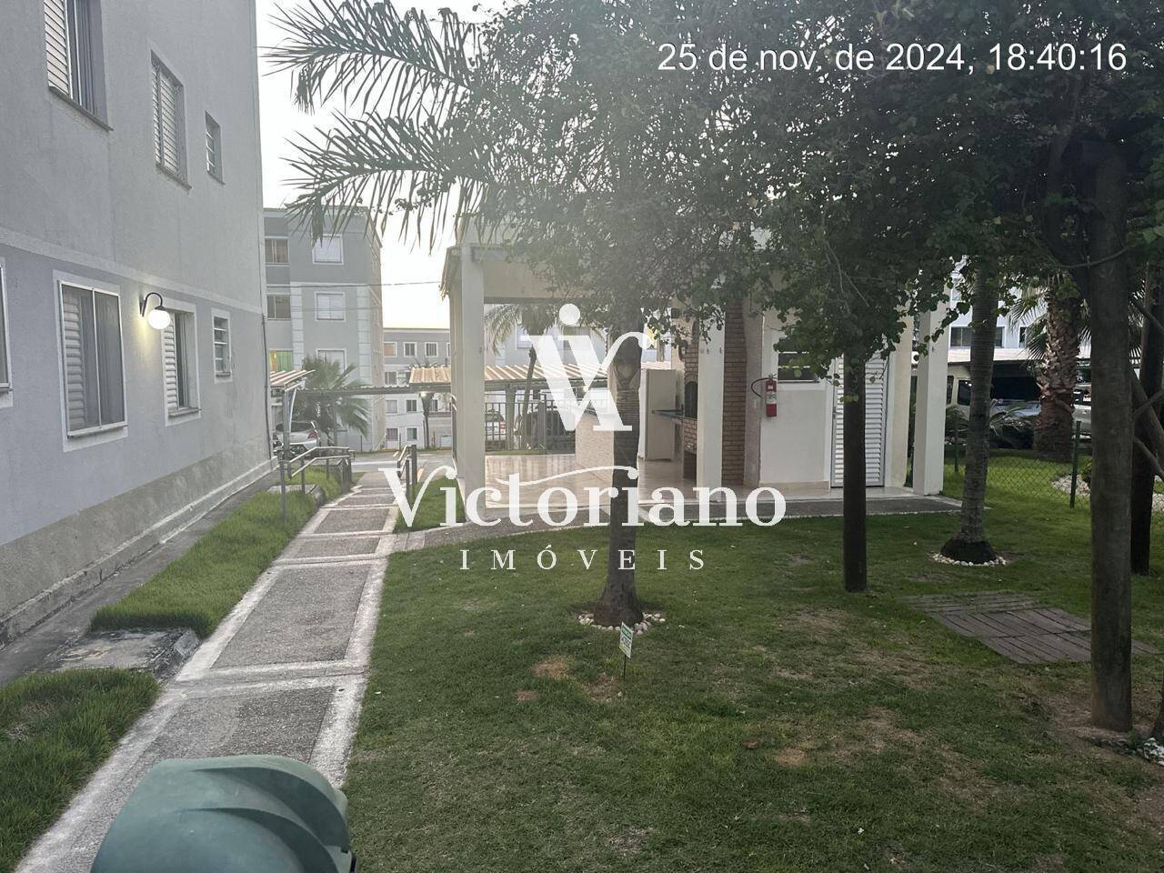 Apartamento à venda com 2 quartos, 45m² - Foto 13