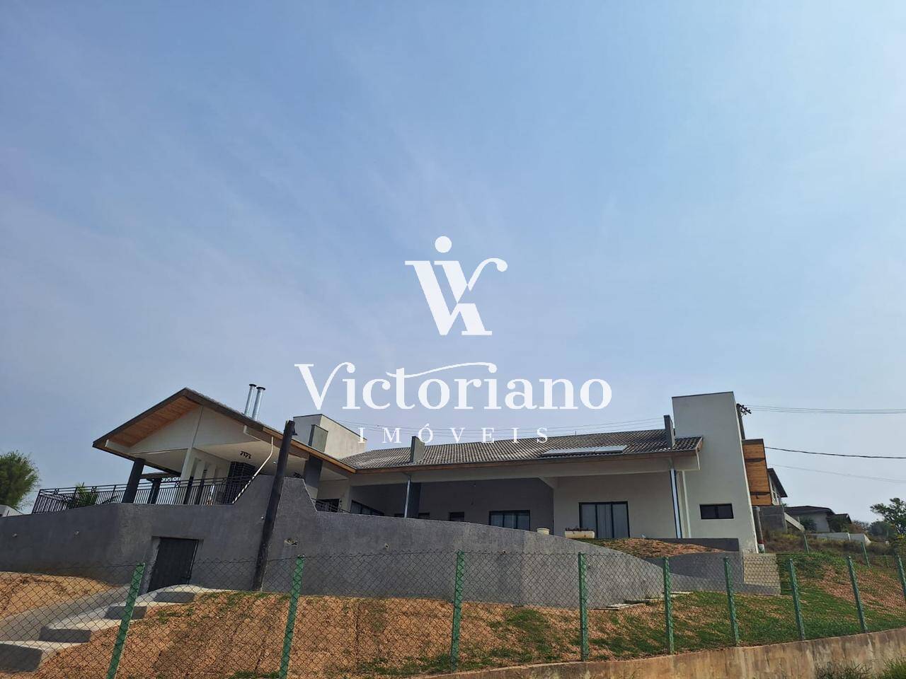 Casa de Condomínio à venda com 3 quartos, 340m² - Foto 3