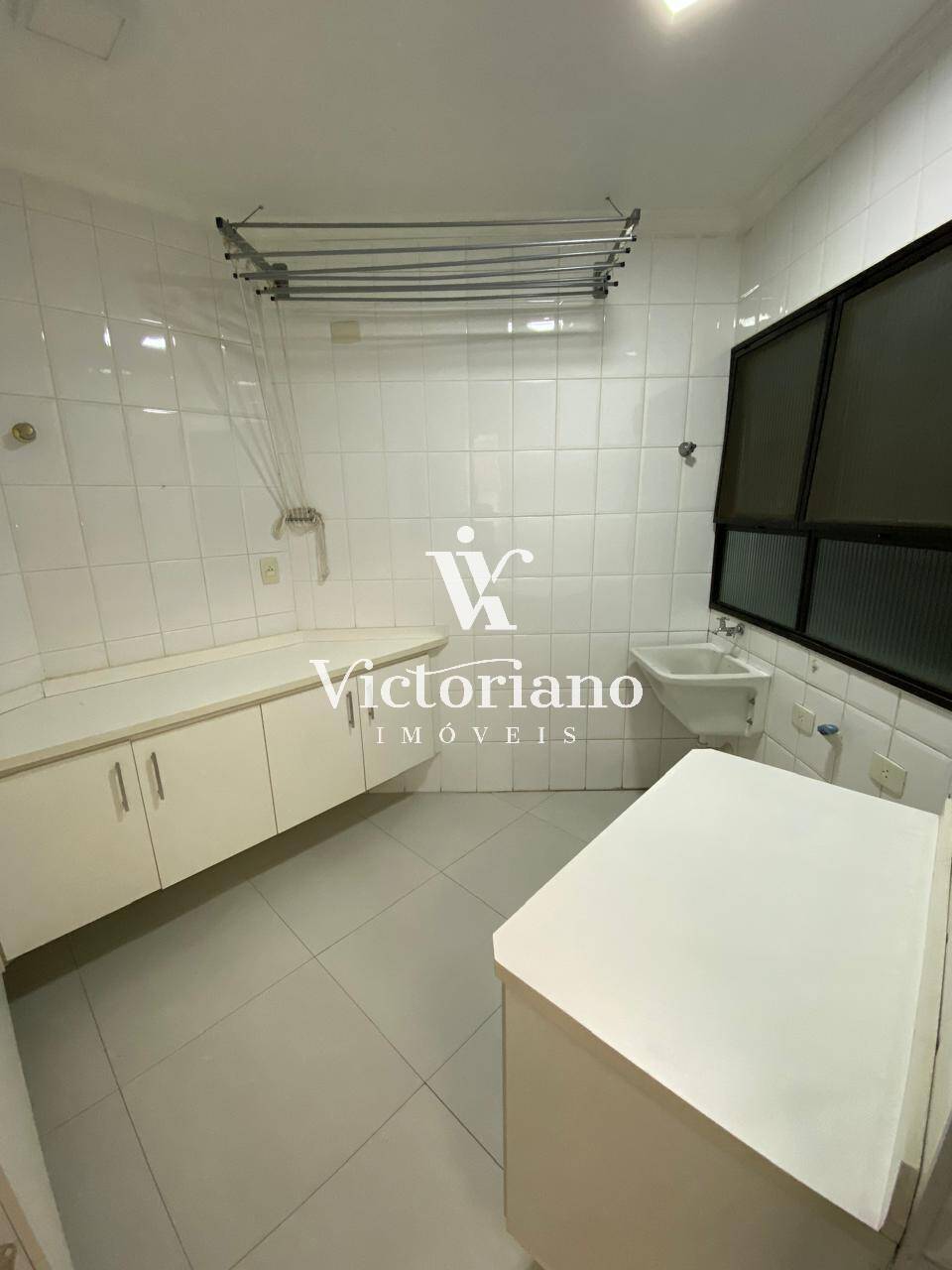 Apartamento à venda com 3 quartos, 182m² - Foto 6