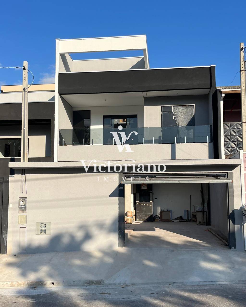 Casa à venda com 3 quartos, 150m² - Foto 1