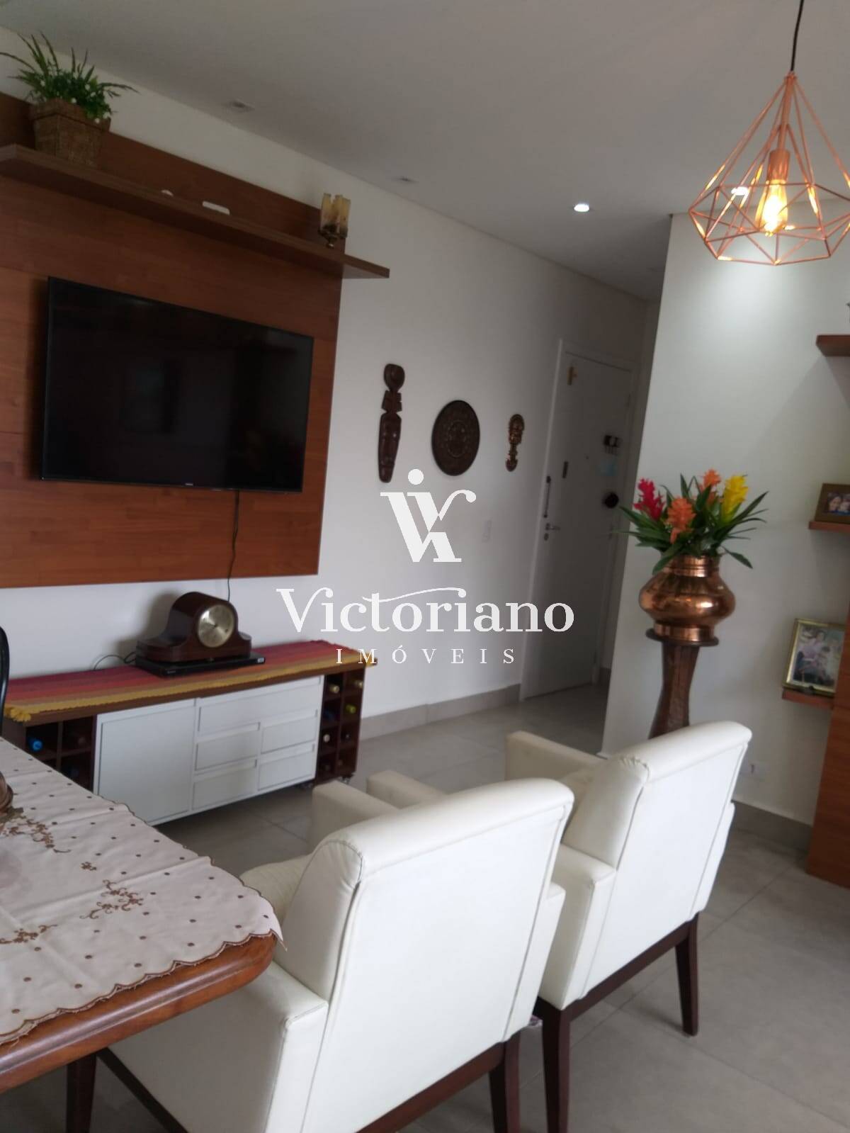 Apartamento à venda com 2 quartos, 62m² - Foto 2