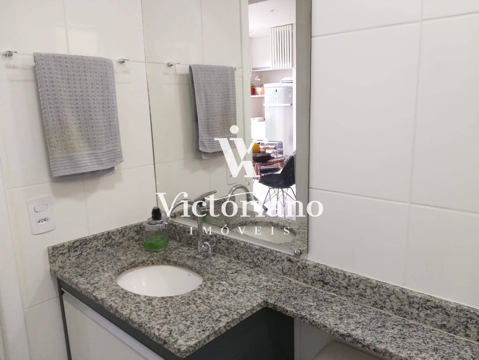 Apartamento à venda com 2 quartos, 62m² - Foto 13