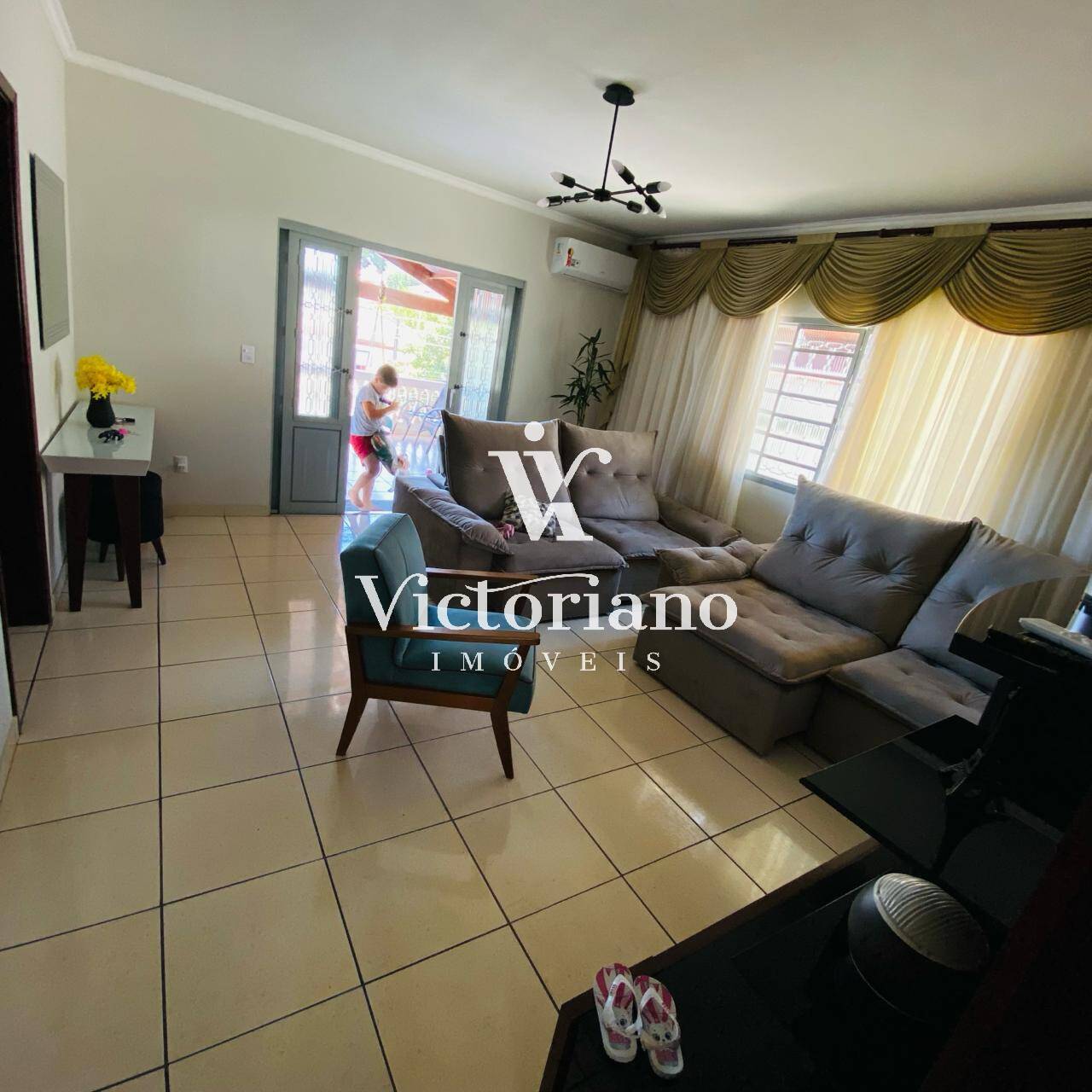 Casa, 3 quartos, 242 m² - Foto 8