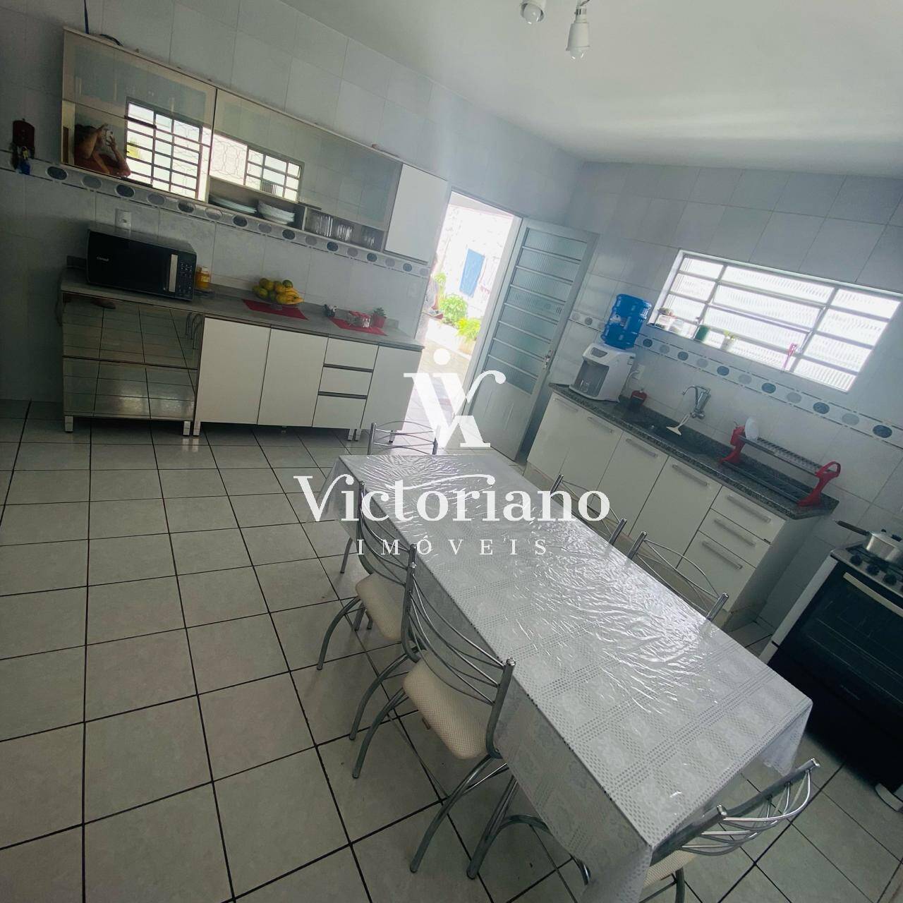 Casa, 3 quartos, 242 m² - Foto 28