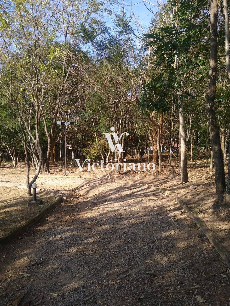 Casa de Condomínio à venda com 3 quartos, 244m² - Foto 32