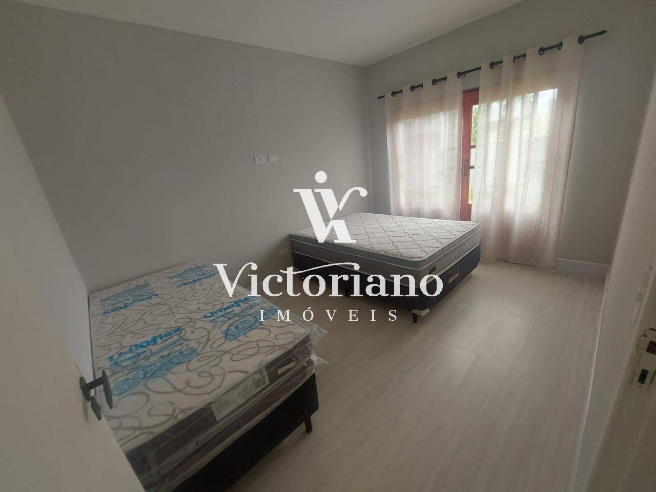 Casa de Condomínio à venda e aluguel com 4 quartos, 243m² - Foto 17