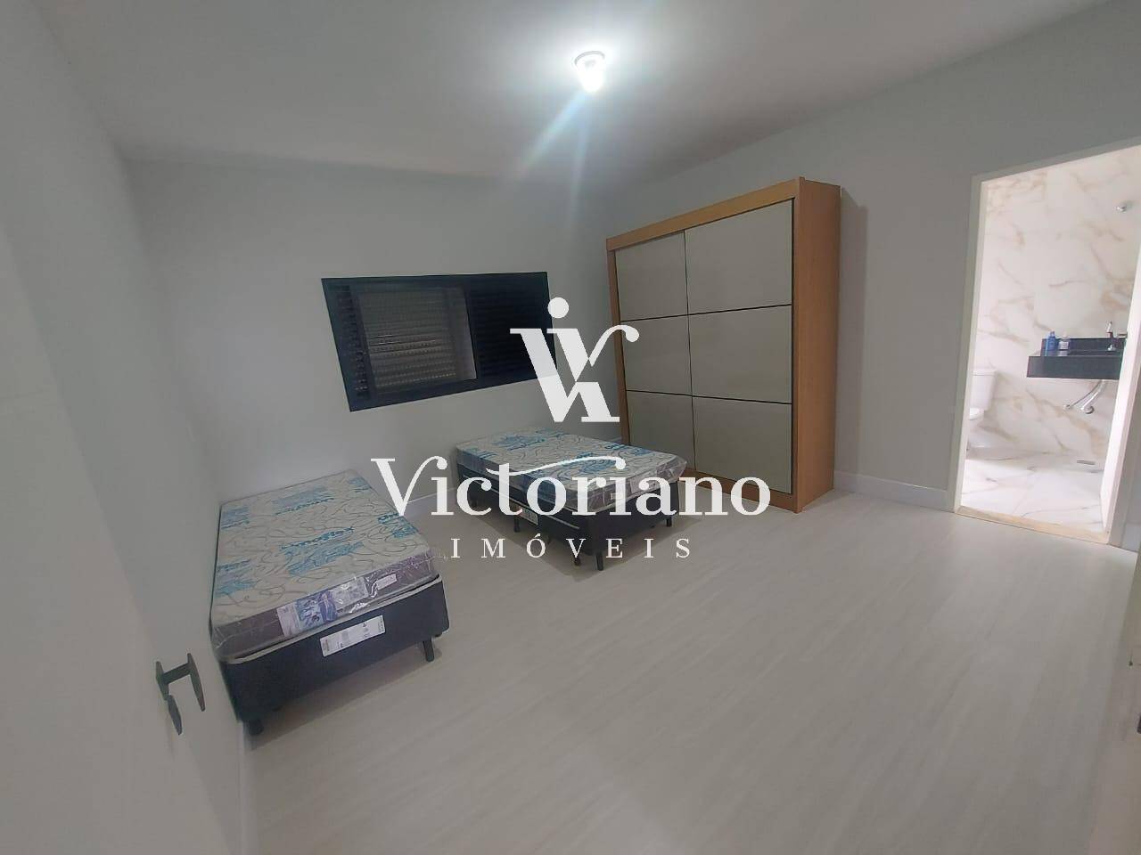Casa de Condomínio à venda e aluguel com 4 quartos, 243m² - Foto 18