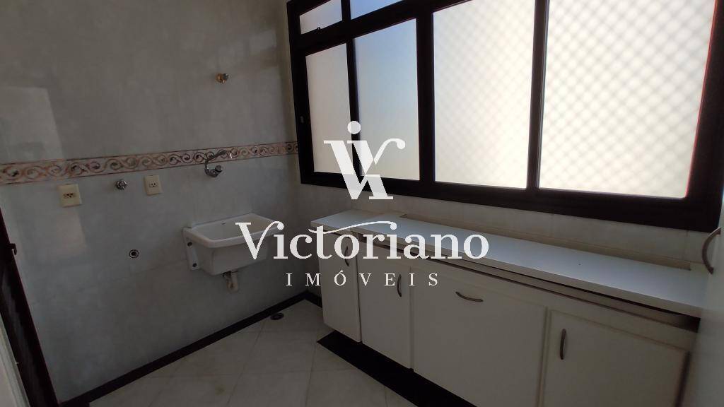 Apartamento à venda com 4 quartos, 262m² - Foto 9
