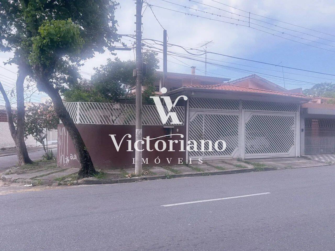 Casa, 3 quartos, 206 m² - Foto 1
