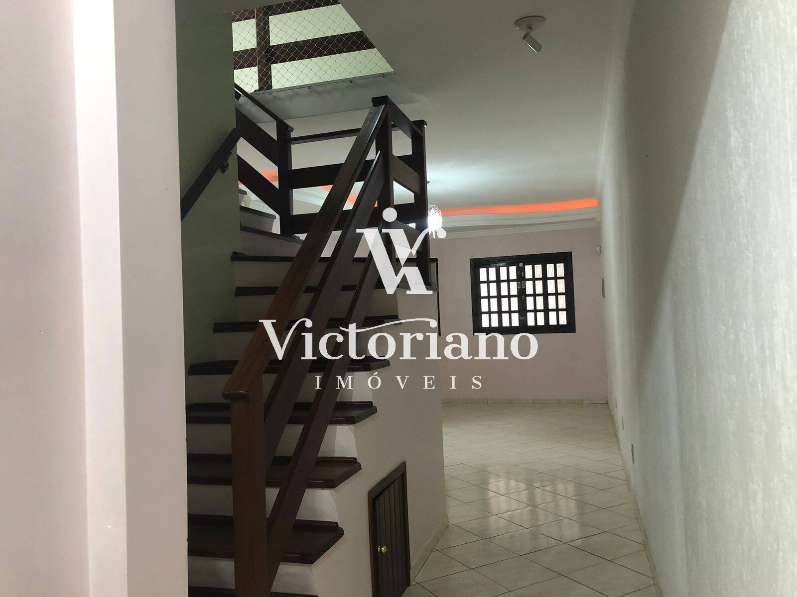 Casa, 4 quartos, 235 m² - Foto 6